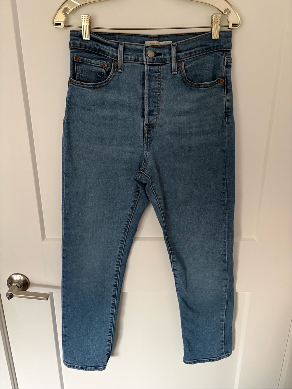 Levi's Wedgie High-Rise Skinny Jeans in Medium Blue - Size 30